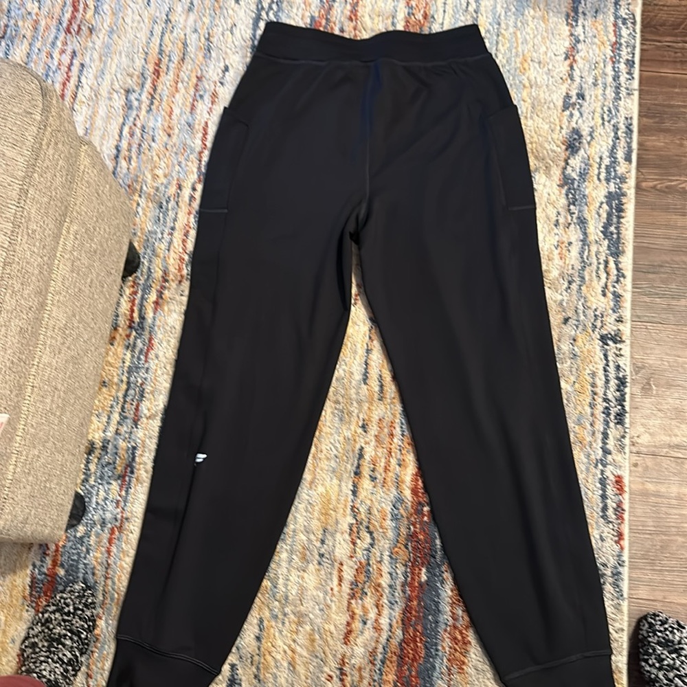 Fabletics On-The-Go Cold Weather Jogger Size Small - image 7